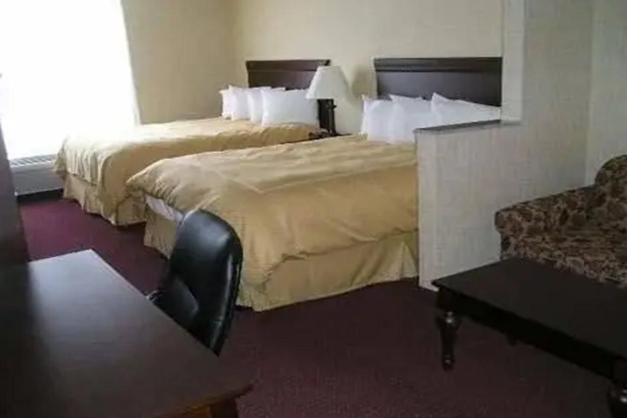 Comfort Suites Lake George - Queensbury Екстер'єр фото