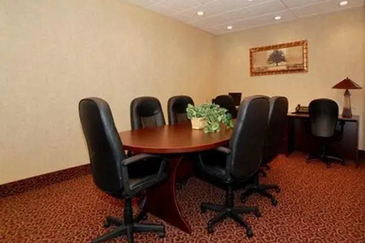 Comfort Suites Lake George - Queensbury Екстер'єр фото