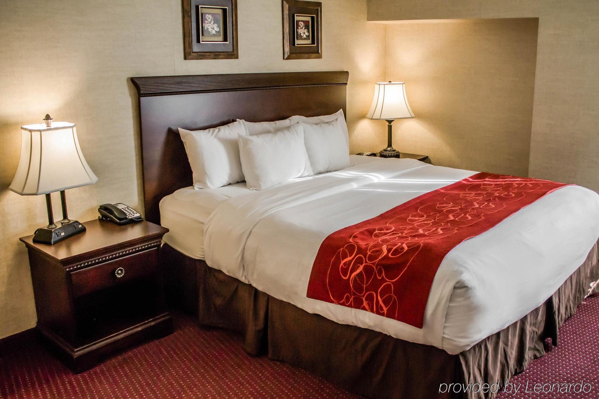 Comfort Suites Lake George - Queensbury Екстер'єр фото