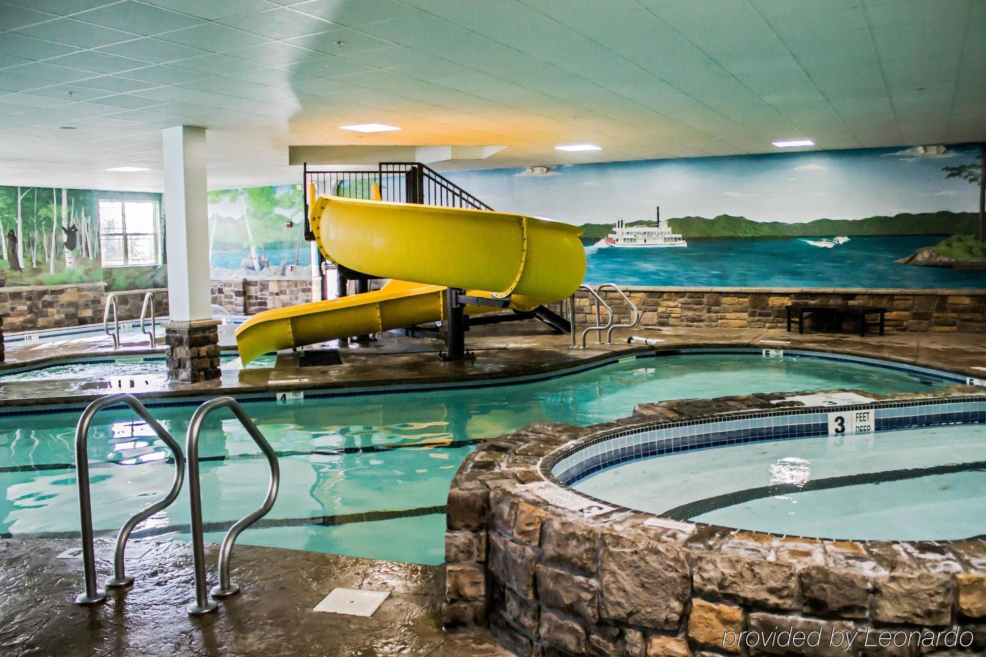 Comfort Suites Lake George - Queensbury Екстер'єр фото