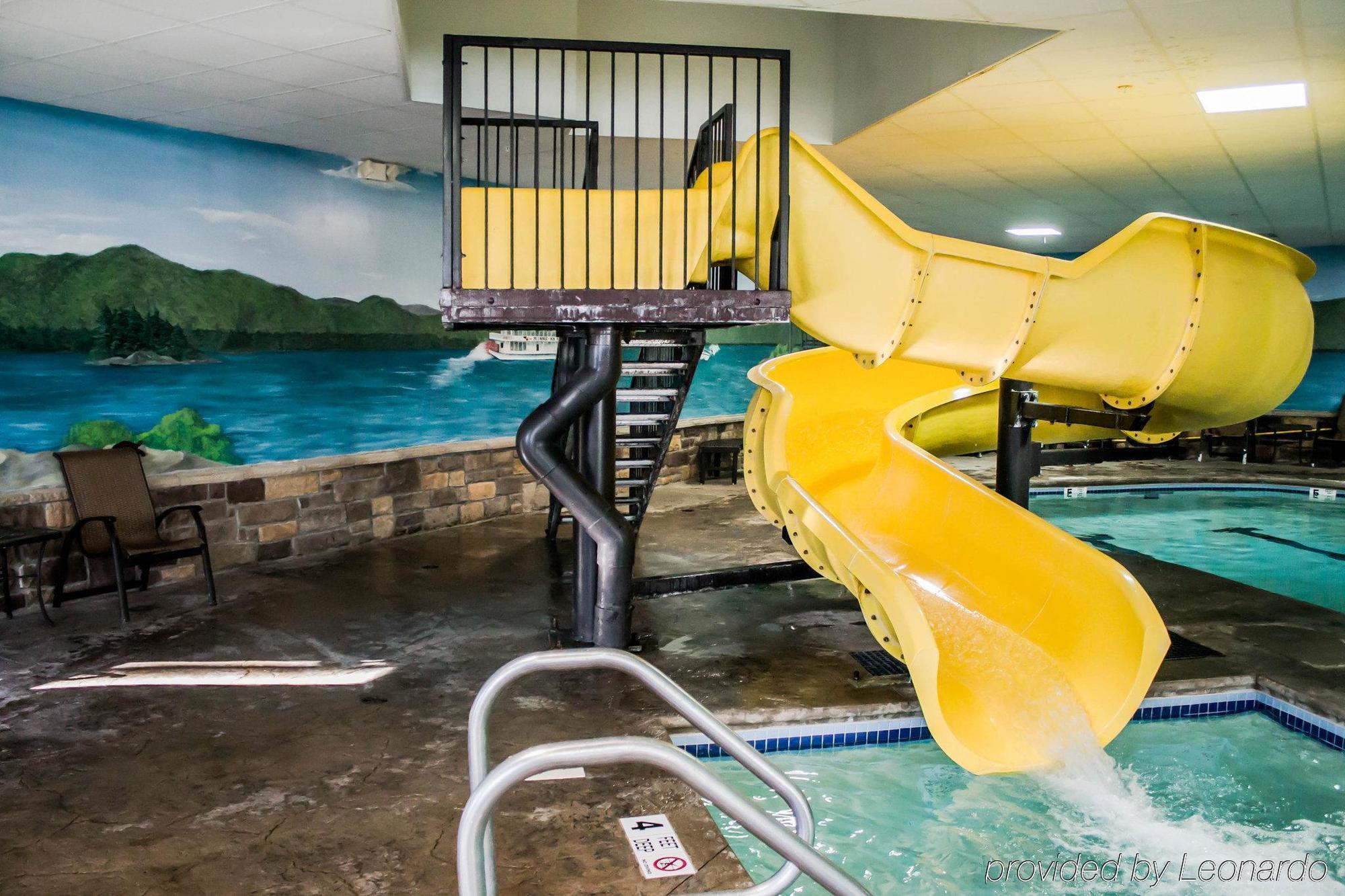 Comfort Suites Lake George - Queensbury Екстер'єр фото