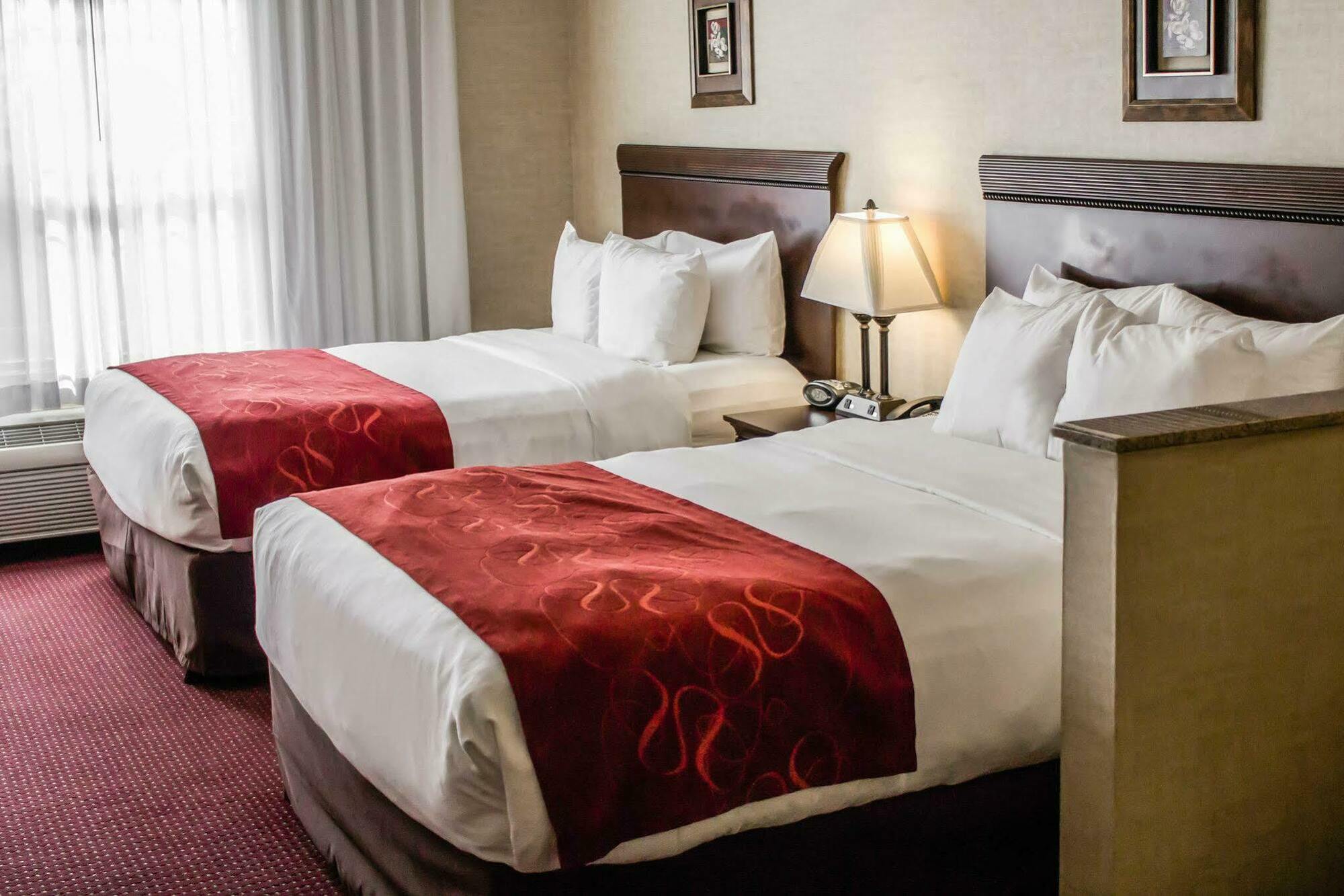 Comfort Suites Lake George - Queensbury Екстер'єр фото